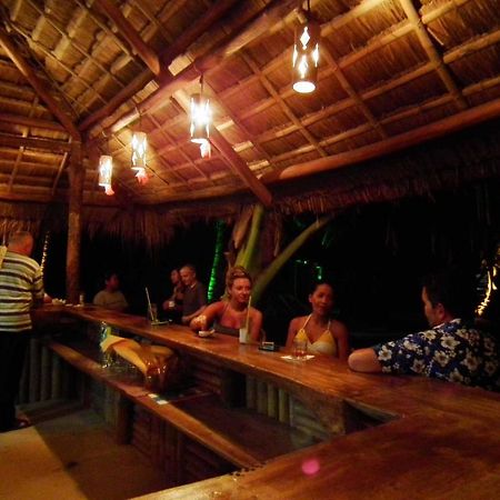 Cooper'S Beach Resort Lucbuan Eksteriør bilde