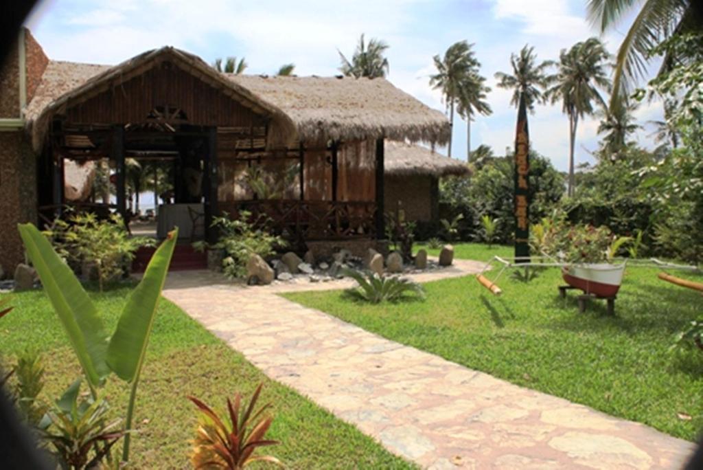 Cooper'S Beach Resort Lucbuan Eksteriør bilde