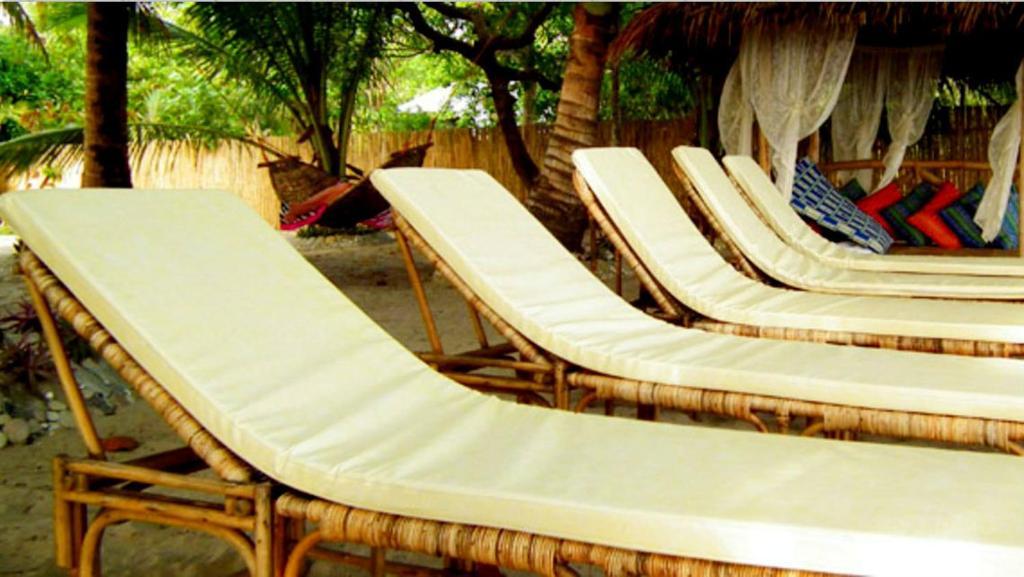 Cooper'S Beach Resort Lucbuan Eksteriør bilde