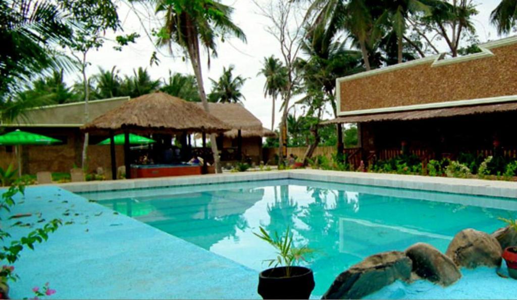 Cooper'S Beach Resort Lucbuan Eksteriør bilde