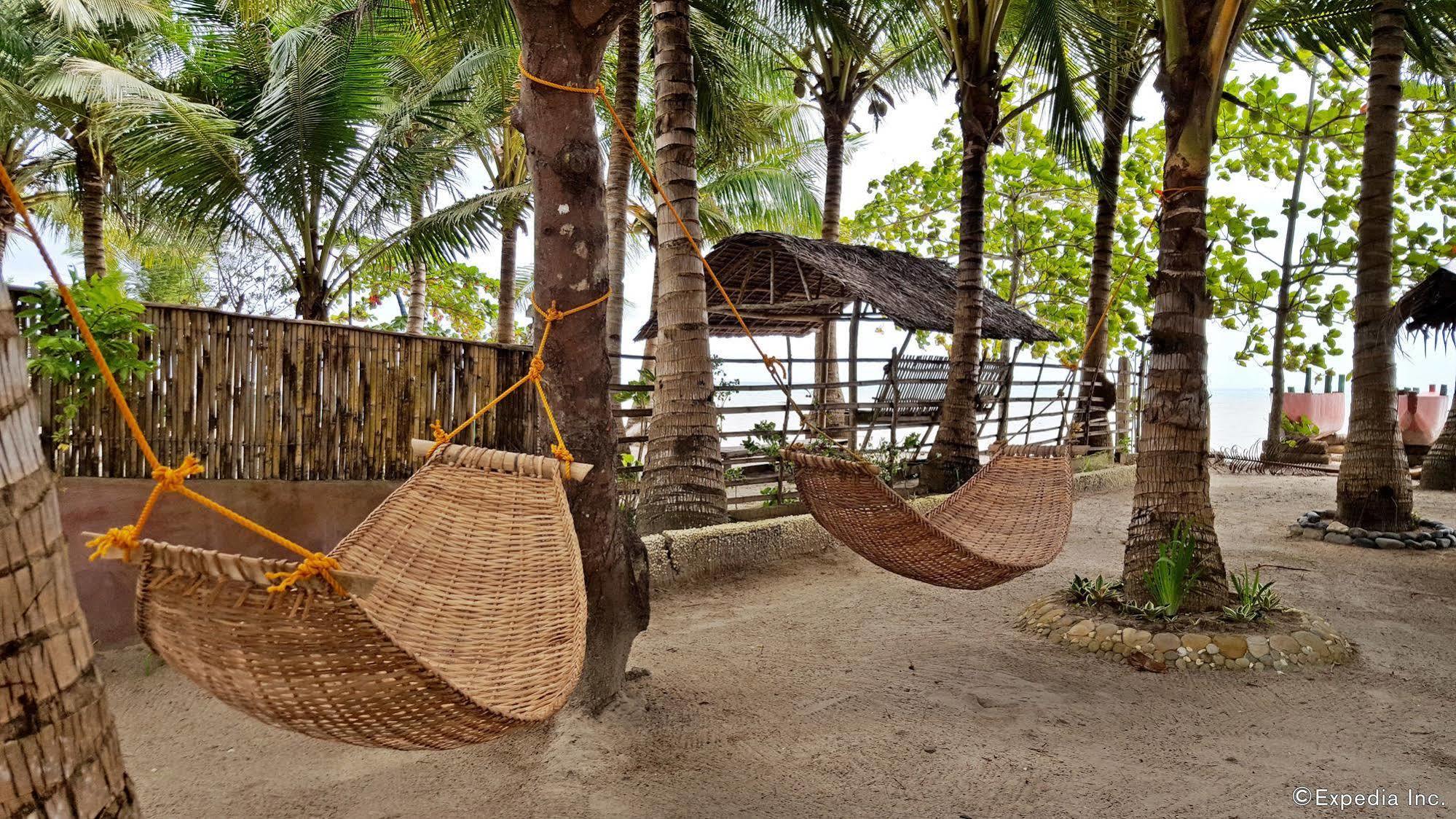 Cooper'S Beach Resort Lucbuan Eksteriør bilde