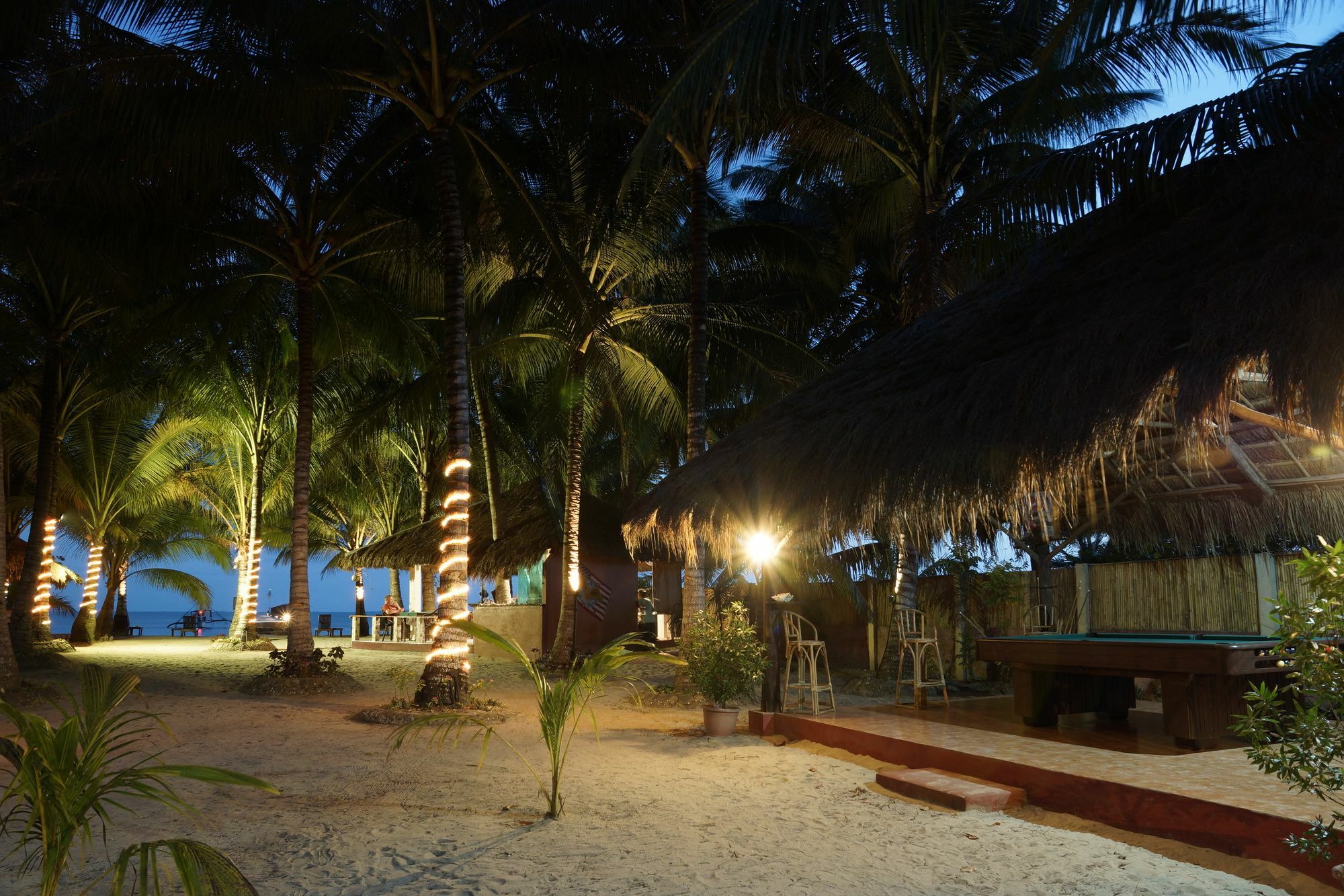 Cooper'S Beach Resort Lucbuan Eksteriør bilde